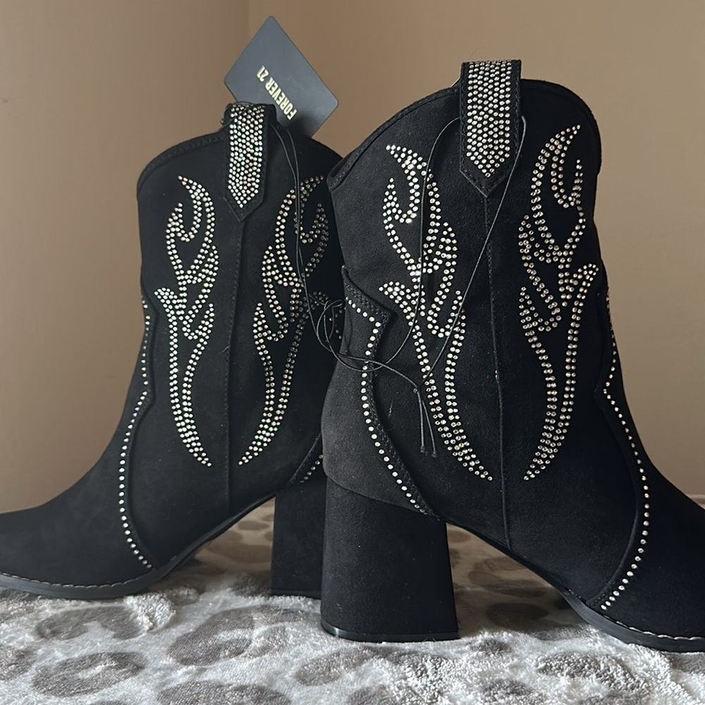 Cowgirl Style Rhinestone Booties - Picture 6 of 6
